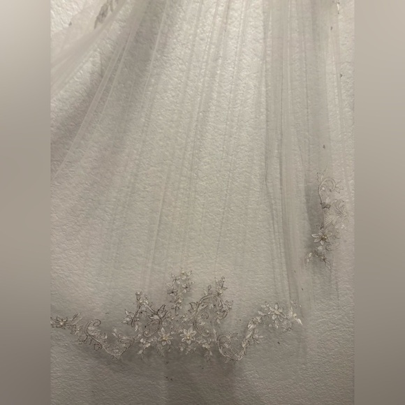 NWT Alfred Angelo 2506 Ivory Wedding Dress With Veil - Picture 15 of 16